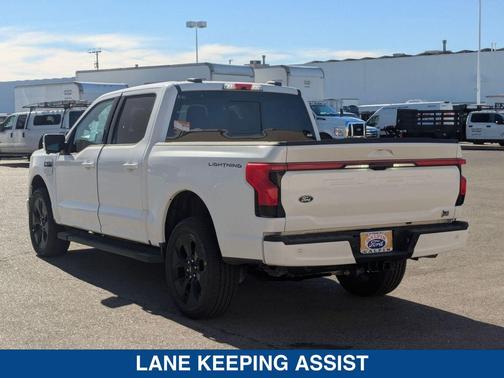 2025 Ford F-150 Lightning Platinum