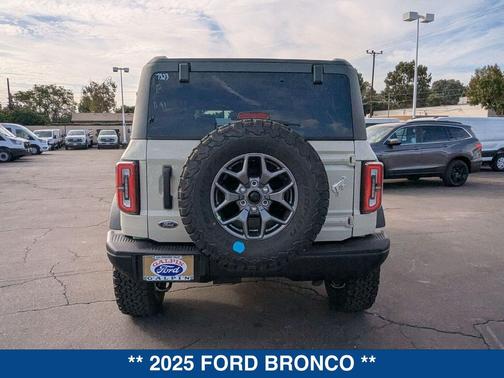 2025 Ford Bronco Badlands
