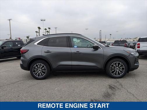 2025 Ford Escape PHEV Base