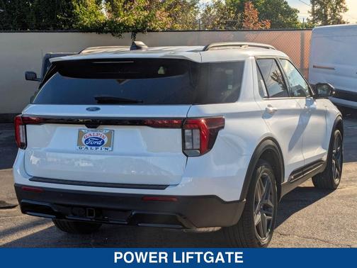 2026 Ford Explorer ST Line