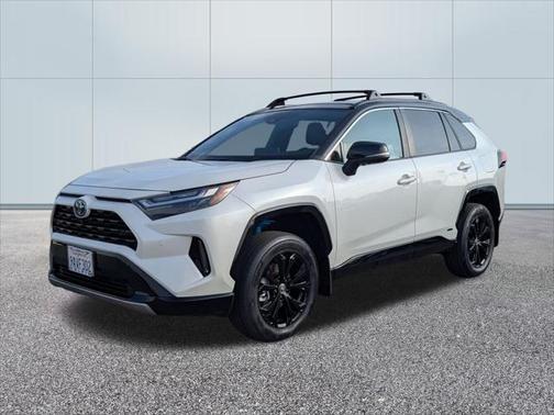 2022 Toyota RAV4 Hybrid SE
