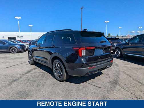 2025 Ford Explorer ST Line