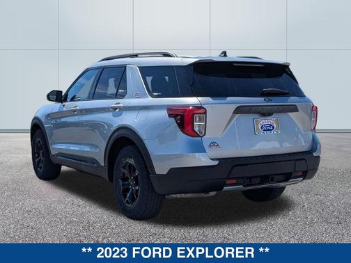 ICONIC SILVER METALLIC 2023 Ford Explorer Timberline