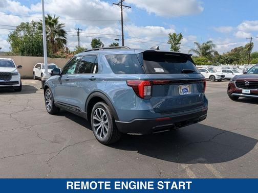 2025 Ford Explorer ST Line