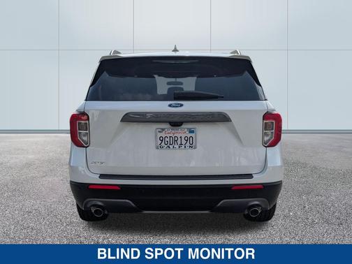 STAR WHITE MET TRI-COAT 2023 Ford Explorer XLT
