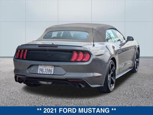 2021 Ford Mustang EcoBoost