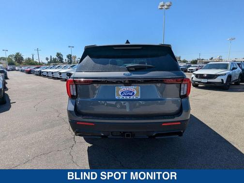 2025 Ford Explorer ST Line