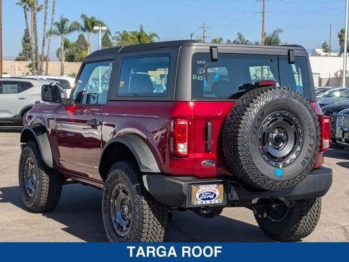 2025 Ford Bronco Base