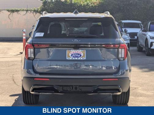2025 Ford Explorer ST Line