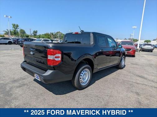 2025 Ford Maverick XL