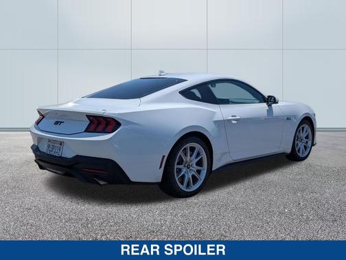 OXFORD WHITE 2024 Ford Mustang GT Premium