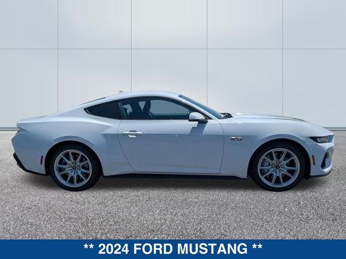 OXFORD WHITE 2024 Ford Mustang GT Premium