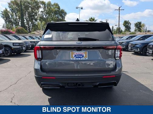 2025 Ford Explorer ST Line