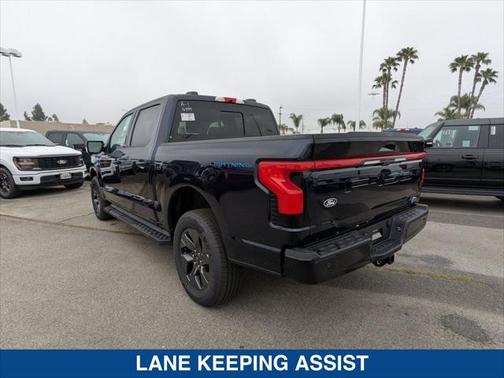 2025 Ford F-150 Lightning LARIAT
