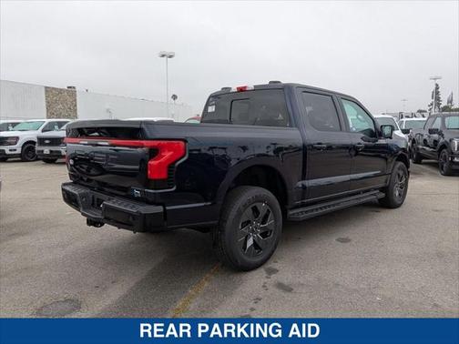 2025 Ford F-150 Lightning LARIAT