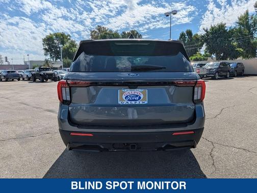 2025 Ford Explorer ST Line