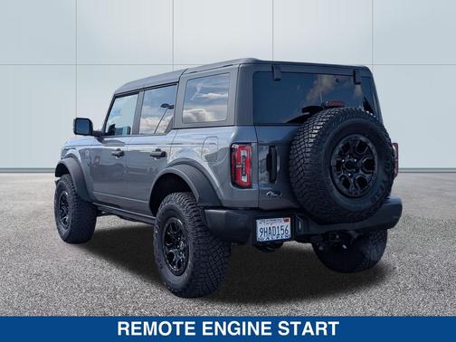 CARBONIZED GRAY METALLIC 2023 Ford Bronco Wildtrak