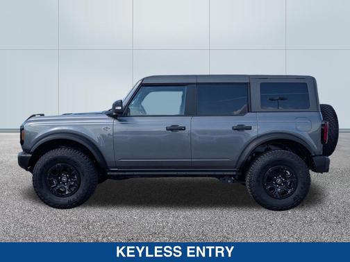 CARBONIZED GRAY METALLIC 2023 Ford Bronco Wildtrak