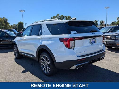 2025 Ford Explorer Platinum