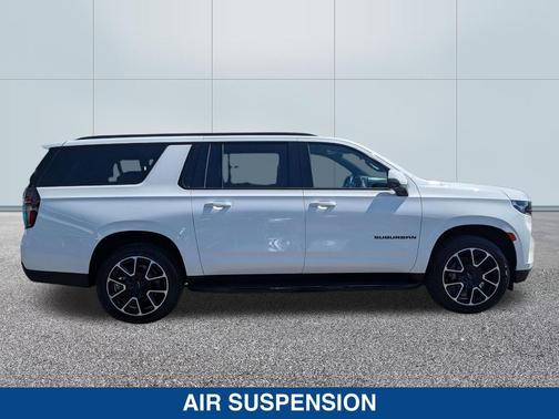 Summit White 2024 Chevrolet Suburban RST