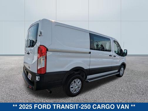 OXFORD WHITE 2025 Ford Transit-250 Base