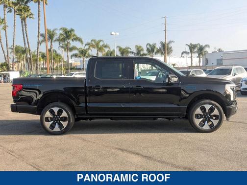 2025 Ford F-150 Lightning Platinum