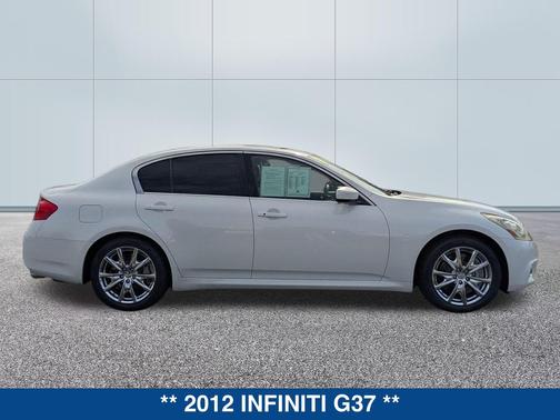 2012 INFINITI G37 Journey