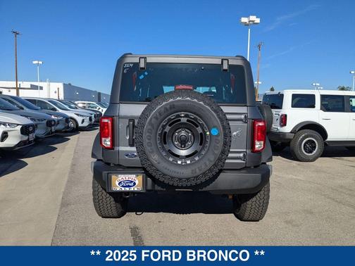 2025 Ford Bronco Base