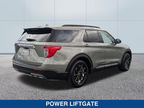 SILVER SPRUCE METALLIC 2020 Ford Explorer XLT