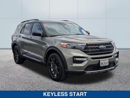 SILVER SPRUCE METALLIC 2020 Ford Explorer XLT