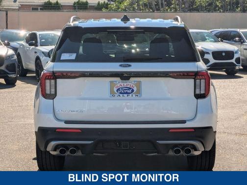 2025 Ford Explorer ST Line