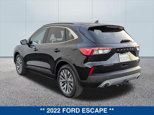 2022 Ford Escape Titanium