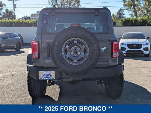2025 Ford Bronco Base