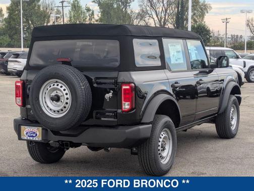 2025 Ford Bronco Base