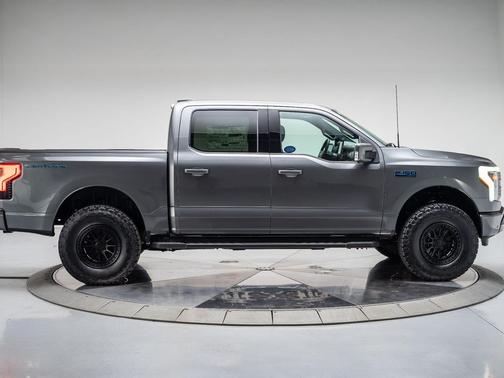 CARBONIZED GRAY METALLIC 2025 Ford F-150 Lightning LARIAT