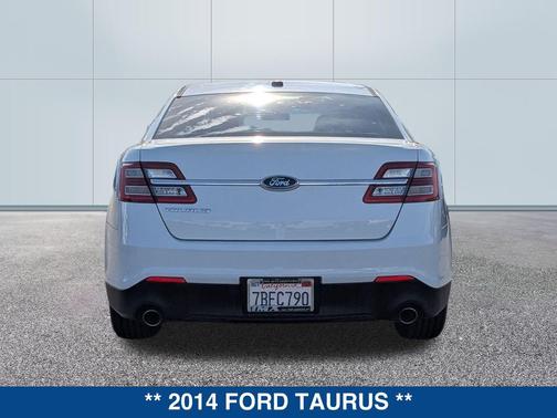 2014 Ford Taurus SE