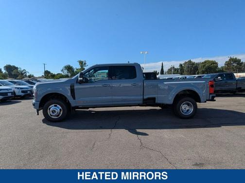 2025 Ford F-350 Platinum