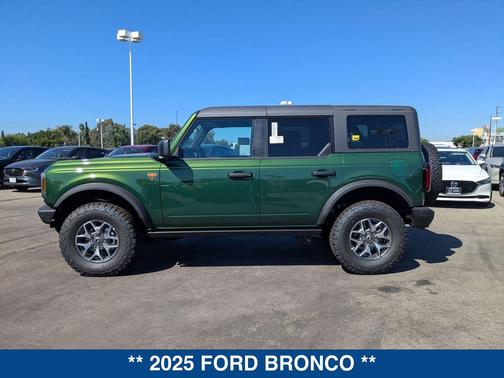 2025 Ford Bronco Badlands