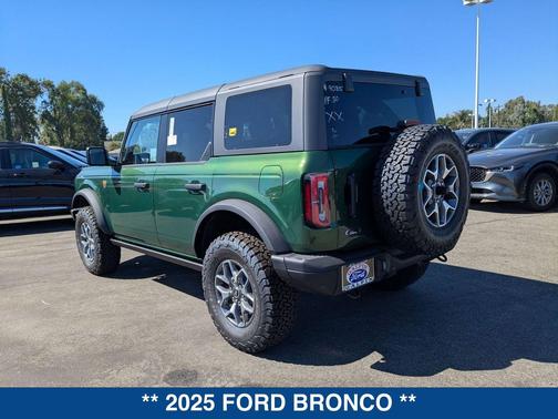 2025 Ford Bronco Badlands