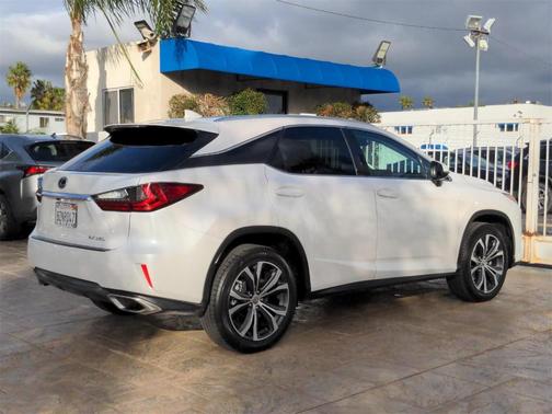 Photo 5 of 26 of 2017 Lexus RX 350 350
