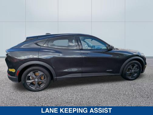 2022 Ford Mustang Mach-E Select