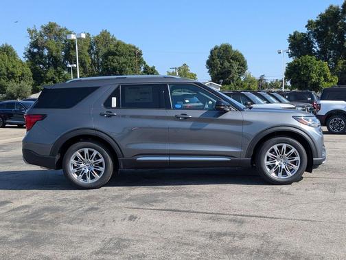 CARBONIZED GRAY METALLIC 2026 Ford Explorer Platinum
