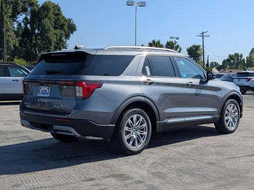 CARBONIZED GRAY METALLIC 2026 Ford Explorer Platinum
