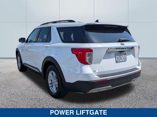 OXFORD WHITE 2023 Ford Explorer XLT