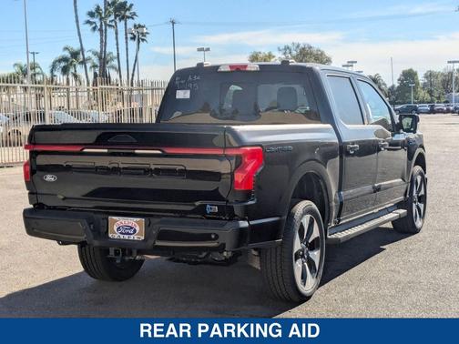 2025 Ford F-150 Lightning Platinum