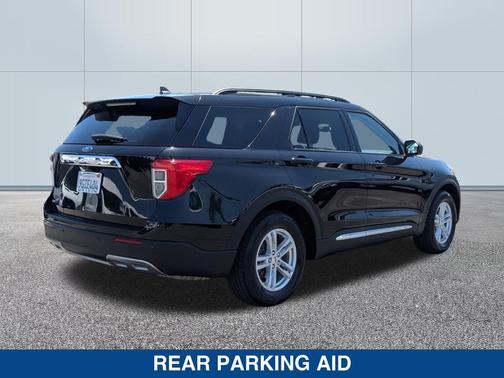AGATE BLACK METALLIC 2023 Ford Explorer XLT