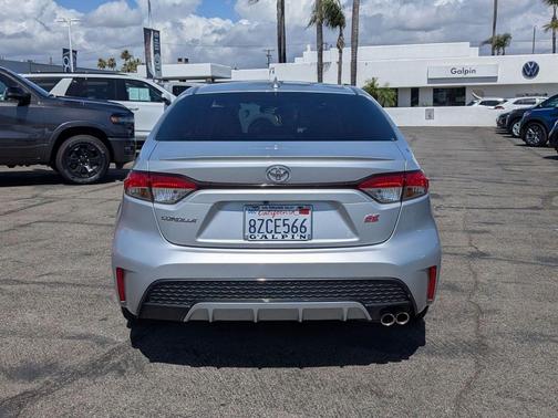 Classic Silver Metallic 2022 Toyota Corolla SE
