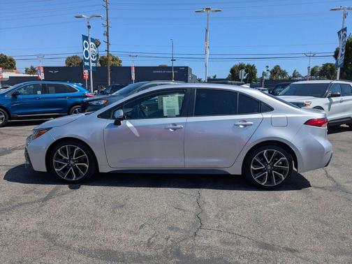Classic Silver Metallic 2022 Toyota Corolla SE