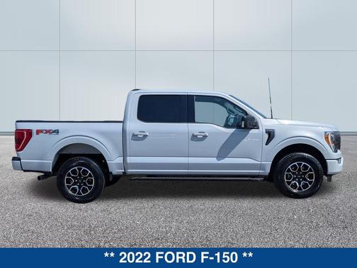 SPACE WHITE METALLIC 2022 Ford F-150 XLT