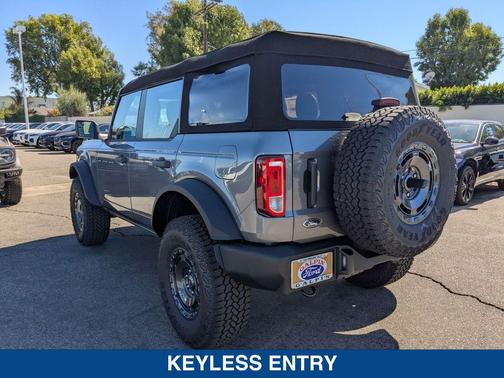 2025 Ford Bronco Base